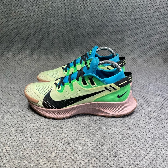Nike Shoes - Nike Pegasus Trail 2 Running Shoes Size 7 Men’s 8.5 Women’s
